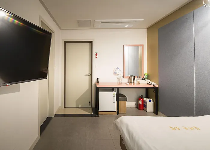 Champion Hotel